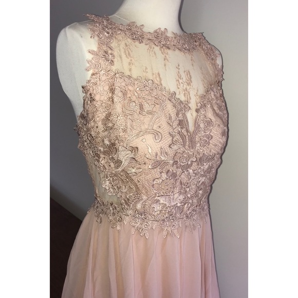 🆕 Fashion Nova Taupe L Maxi Dress w/ tags! - Picture 3 of 9